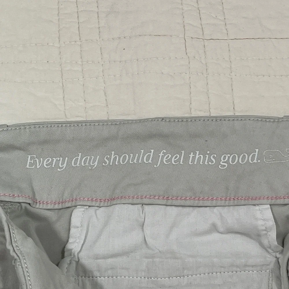 Vineyard Vines Women's Daybreak Chino Shorts Stone Cotton Stretch Size 4